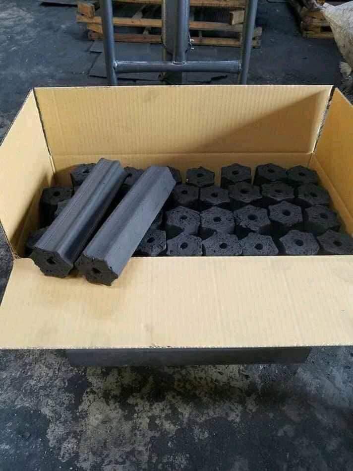فحم سداسي مضغوط للتصدير , فحم صناعي مضغوط مشاوي وتدفئة للتوريد