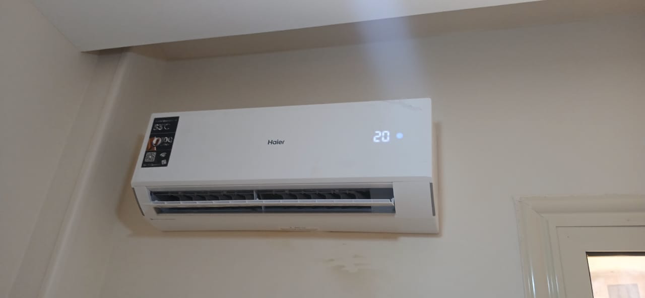 مع عروض تكييفات هاير ، هتستمتع بالبرودة بسرعة وكفاءة!  تكييف هاير بيقدملك تبريد سريع وهادئ توفير في 