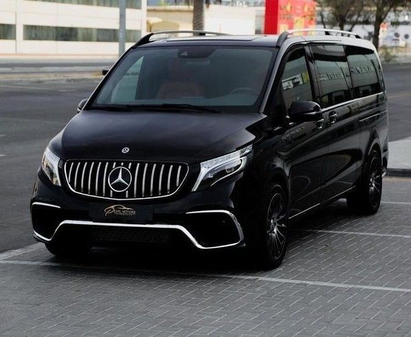 إيجار مرسيدس فيانو بالسائق للعائلات والوفود - بسيوني ترافيل