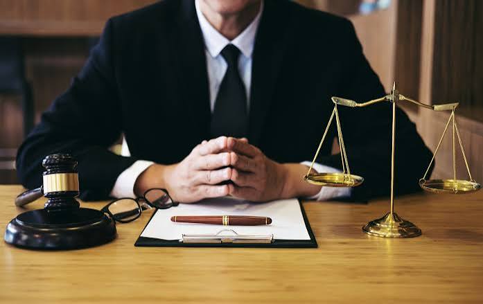 دليل مواقع قانونية عربية ومصادر رقمية مفيدة للباحث ومواقع قانونية يمكن الوصول إليها مباشرة